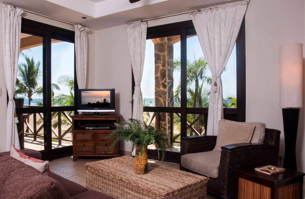 Bahia Encantada Beach Front Proyect, Jaco Paradise Exteriör bild